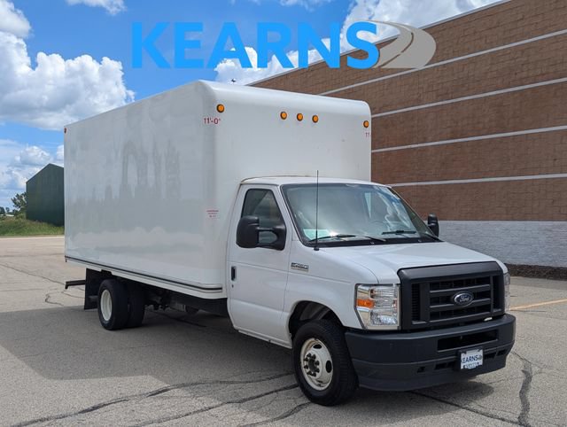 Used 2023 Ford E-450 and Econoline 450 Super Duty RWD image 1