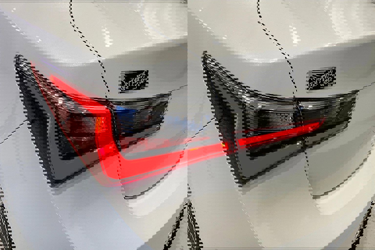 Used 2019 Acura ILX w/ Technology Package FWD image 17