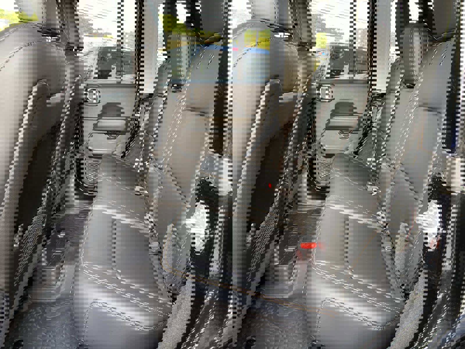 New 2025 Jeep Wrangler Unlimited Rubicon 392 image 9