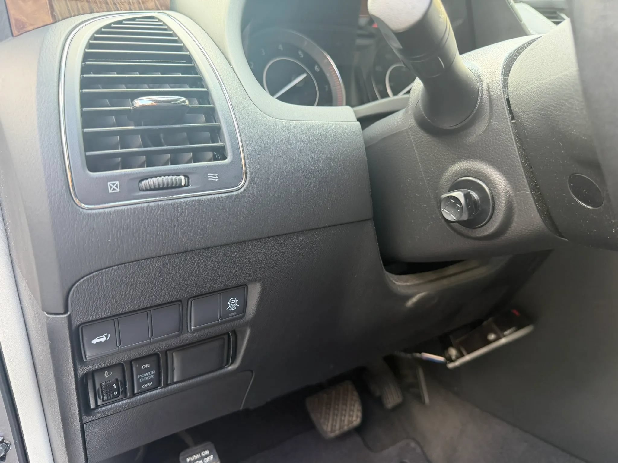 Used 2019 Nissan Armada SV w/ Driver Package RWD image 26