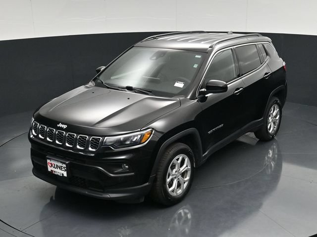 Certified 2024 Jeep Compass Latitude AWD/4WD image 49