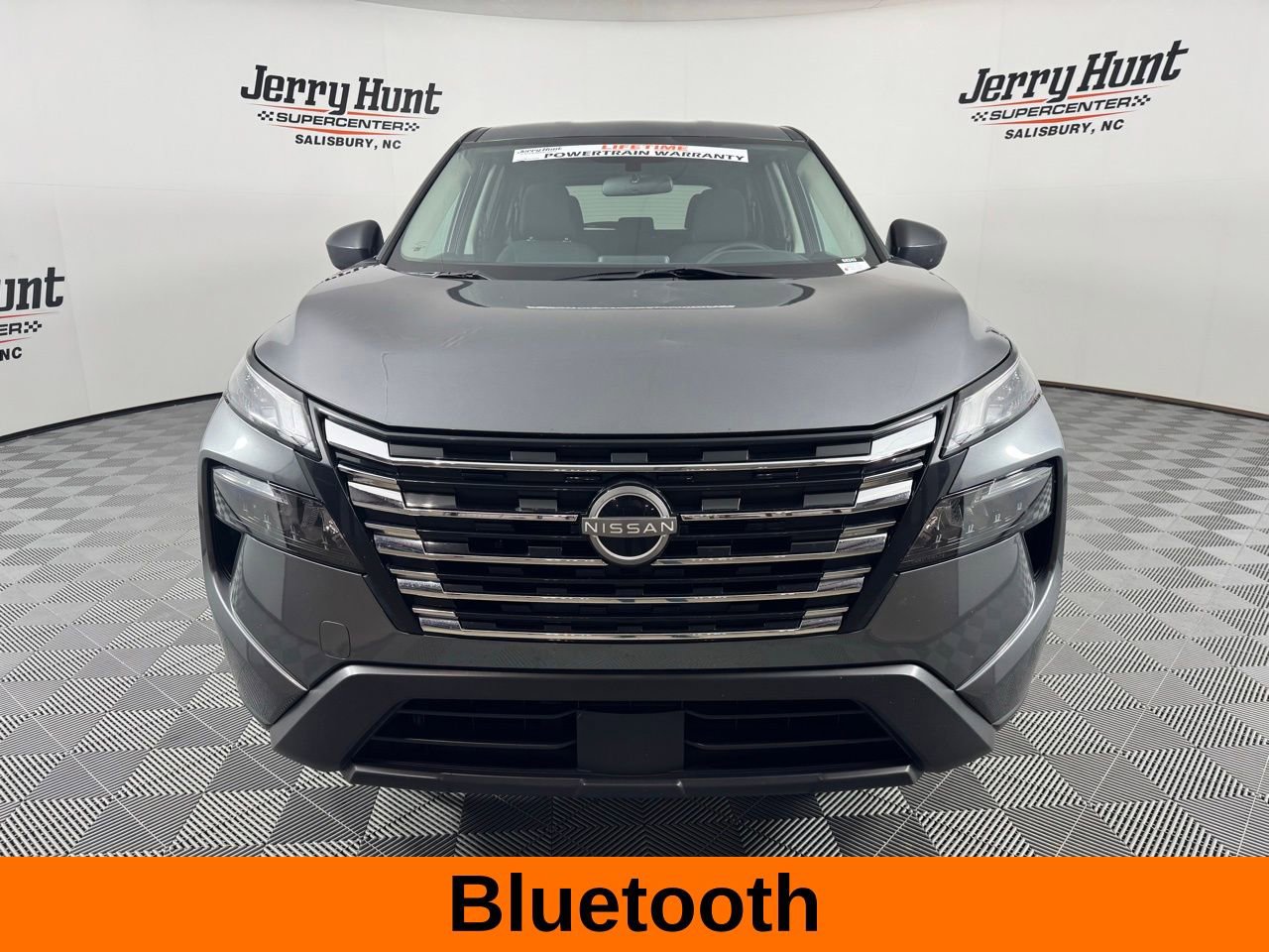 Used 2024 Nissan Rogue S image 5