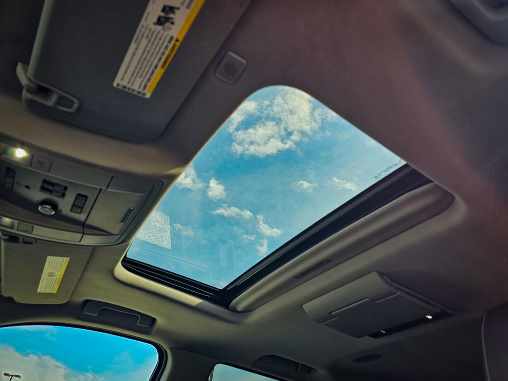 Used 2017 Chevrolet Tahoe LT w/ LT Signature Package AWD/4WD image 17