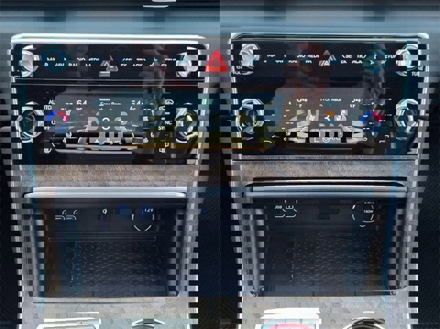 Used 2025 Genesis GV80 2.5T Prestige image 14