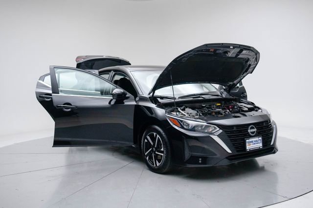Used 2024 Nissan Sentra SV FWD image 15