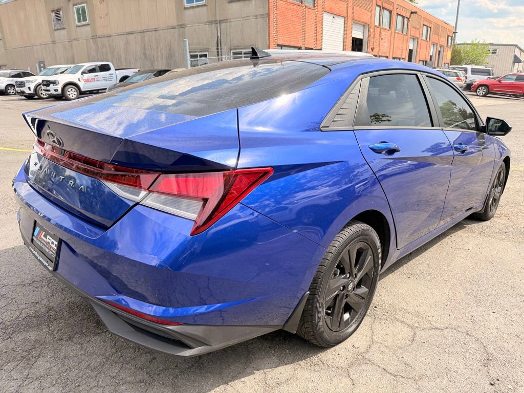 Used 2022 Hyundai Elantra SEL w/ Convenience Package FWD image 4