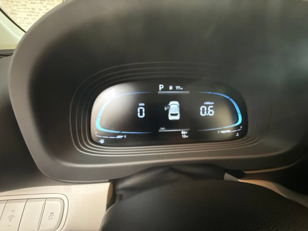New 2026 Hyundai Venue SEL FWD image 25