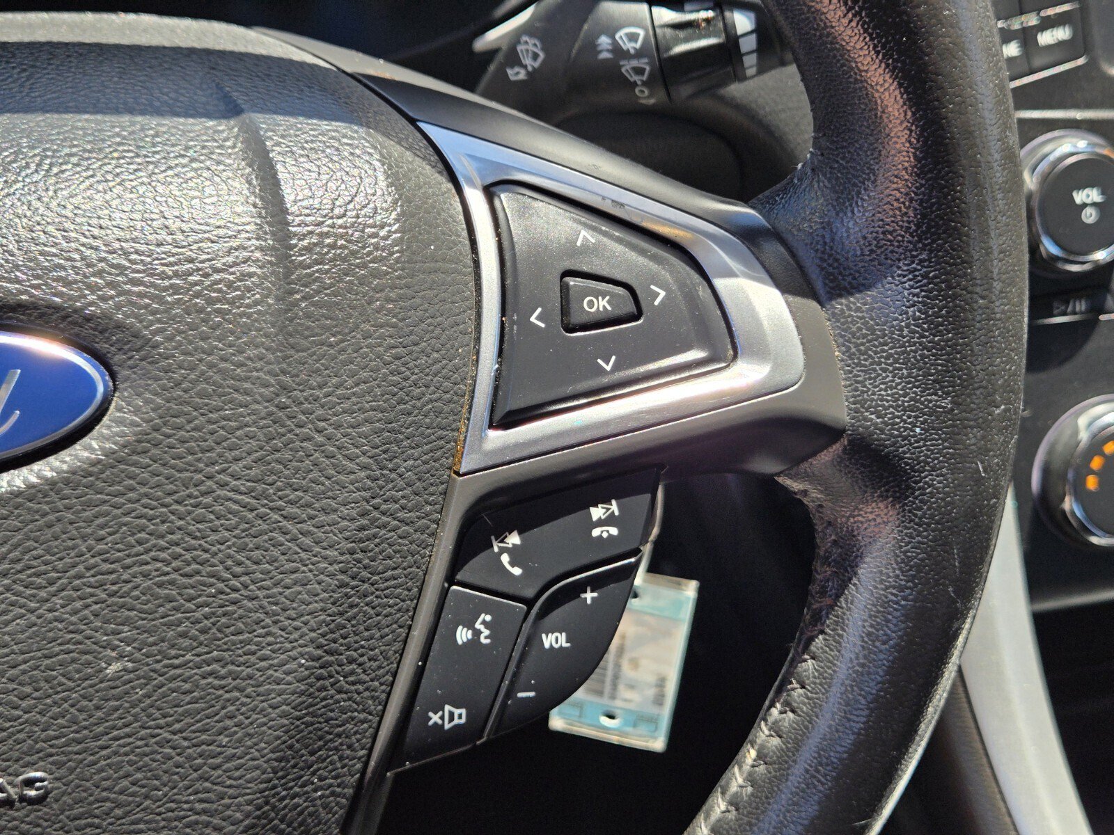 Used 2015 Ford Fusion SE w/ Equipment Group 201A FWD image 19