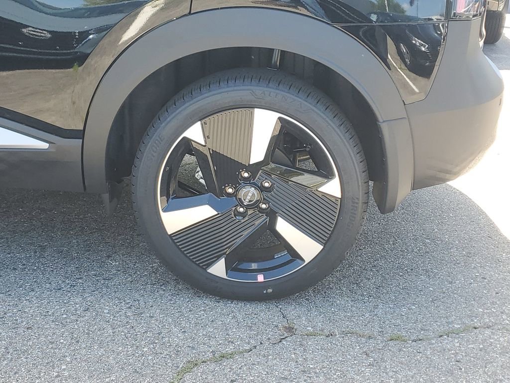 New 2025 Nissan Kicks SR AWD/4WD image 5