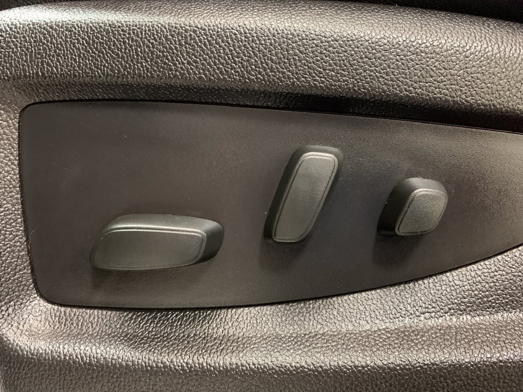 Used 2017 Chevrolet Tahoe Premier AWD/4WD image 19