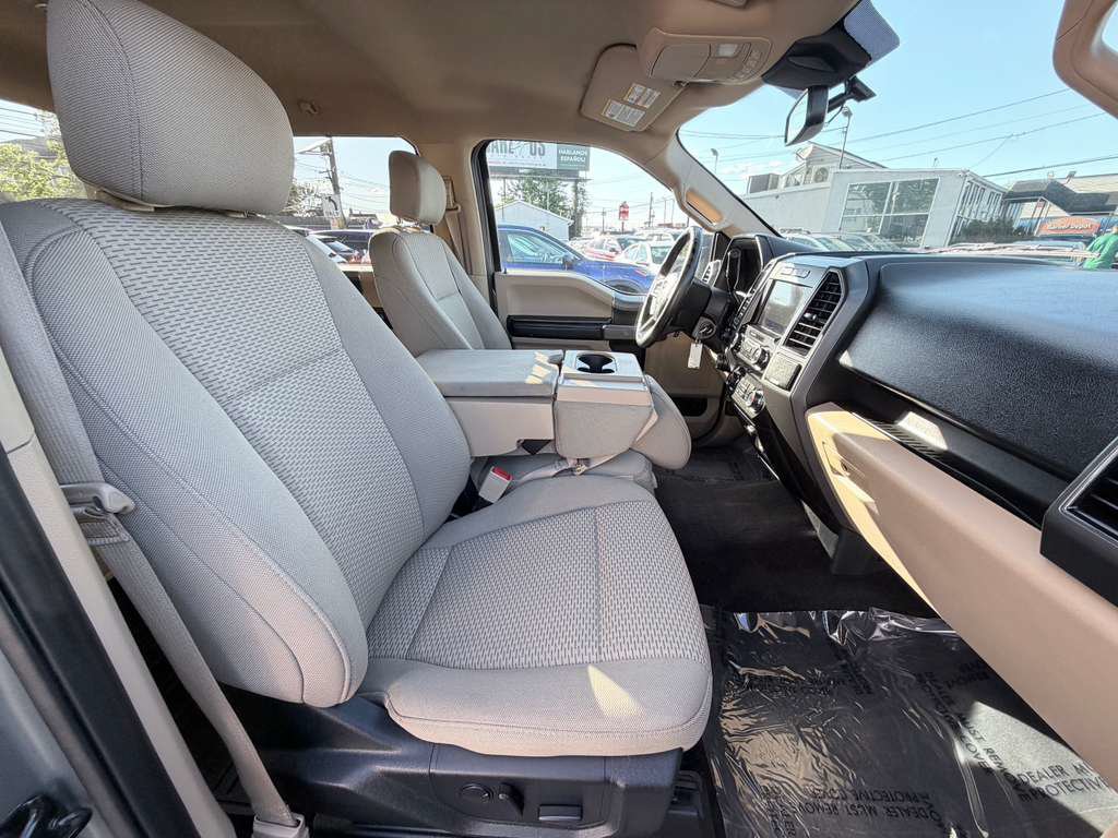 Used 2020 Ford F150 XLT w/ Equipment Group 302A Luxury AWD/4WD image 23