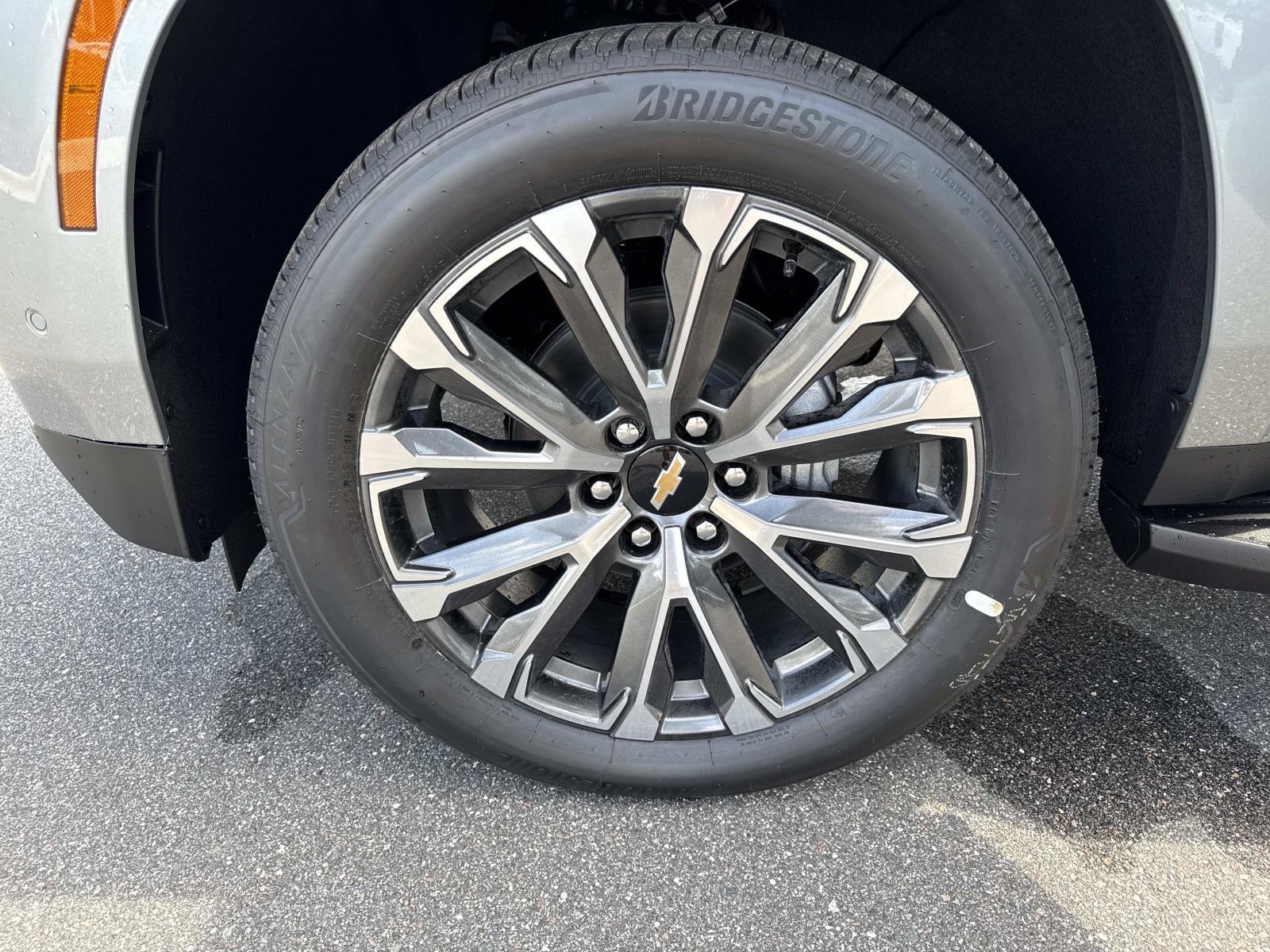 New 2026 Chevrolet Suburban High Country w/ Sun And Tow Package image 34