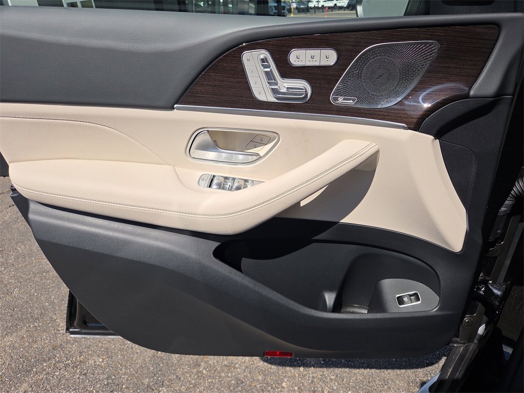 New 2026 Mercedes-Benz GLS 450 4MATIC image 20
