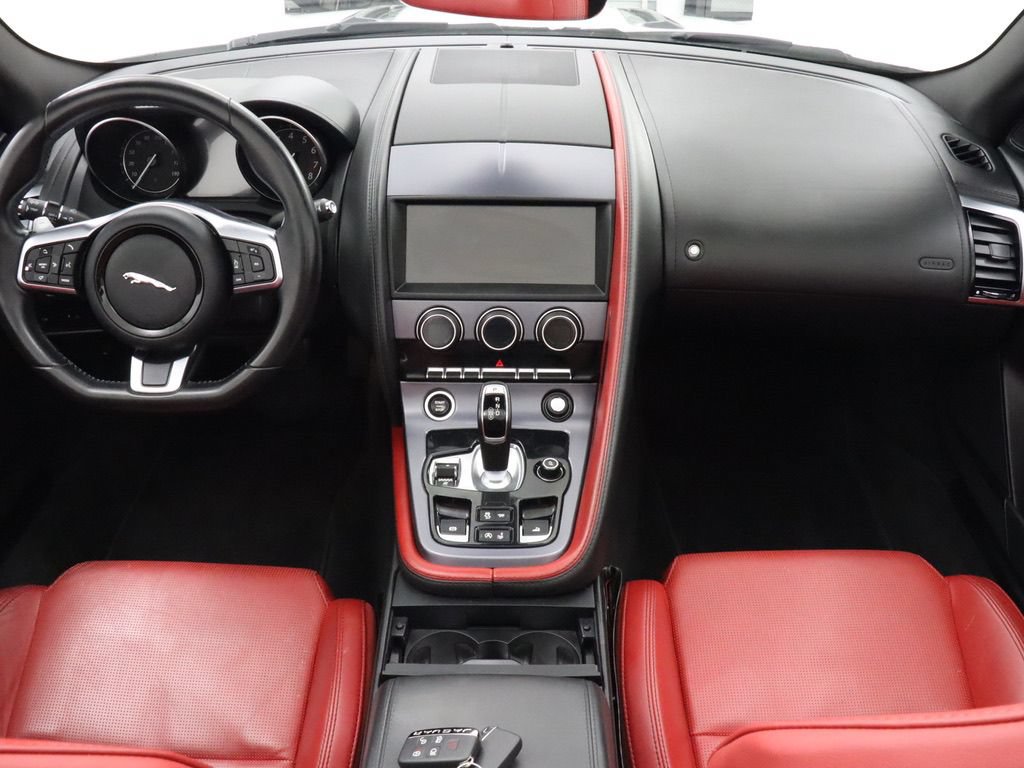 Used 2020 Jaguar F-TYPE Convertible RWD image 21