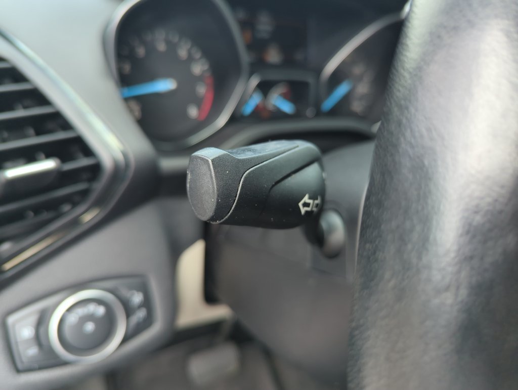 Used 2019 Ford Escape Titanium AWD/4WD image 21