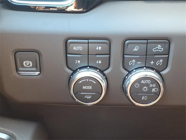 New 2026 GMC Sierra 2500 Denali w/ Denali Reserve Package image 13