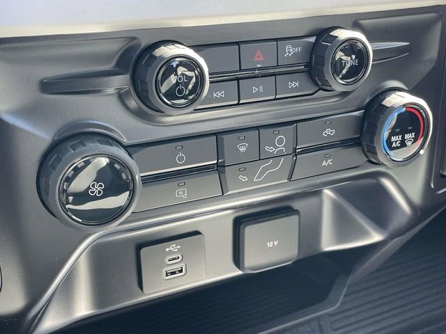 New 2026 Ford F550 4x4 Regular Cab Super Duty image 8