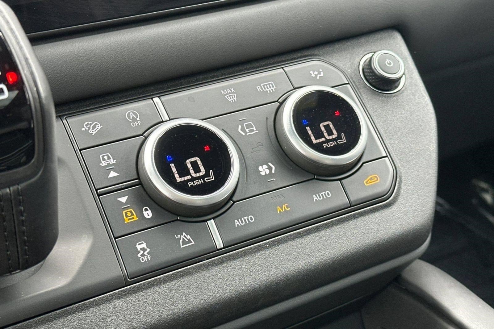 Certified 2024 Land Rover Defender 130 X-Dynamic SE AWD/4WD image 19