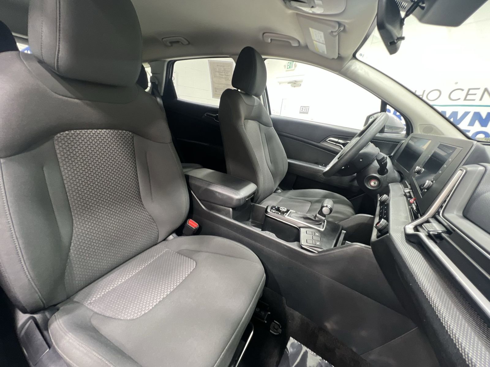 Used 2024 Kia Sportage LX image 23