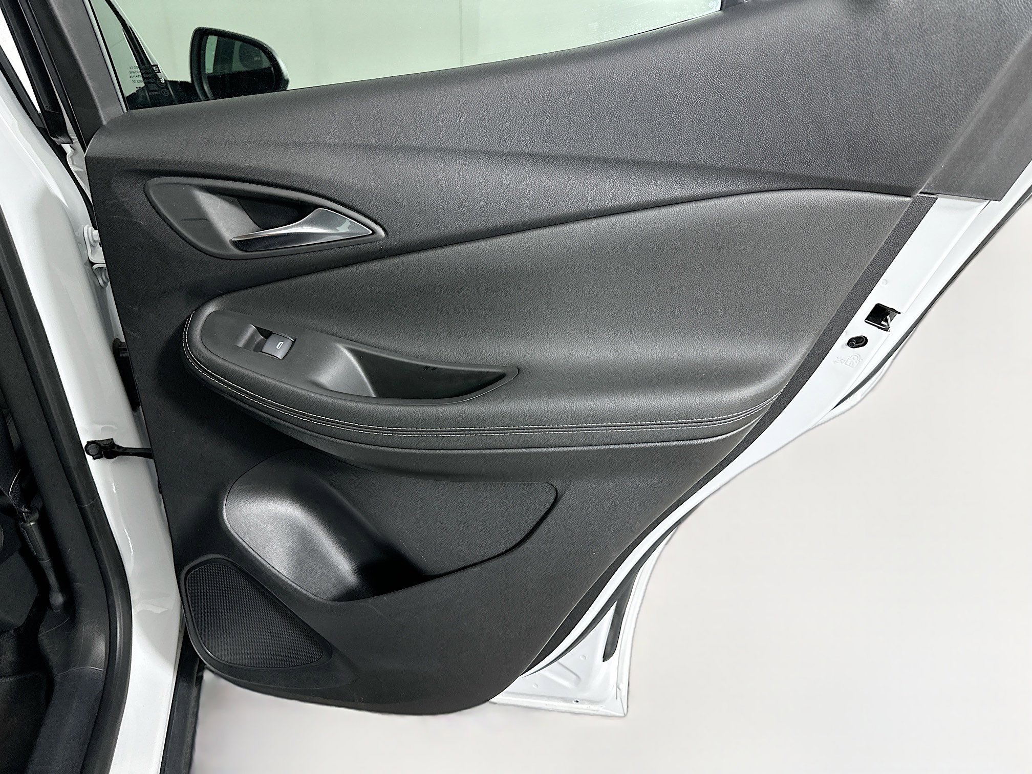 Used 2025 Buick Encore GX Preferred image 28