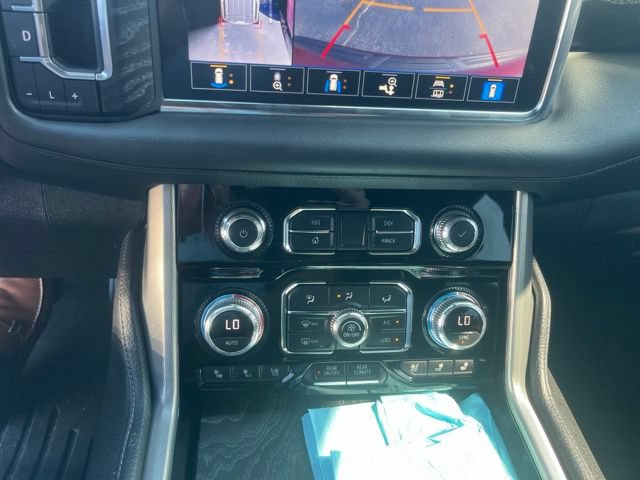 Used 2021 GMC Yukon XL Denali w/ Denali Premium Package RWD image 11