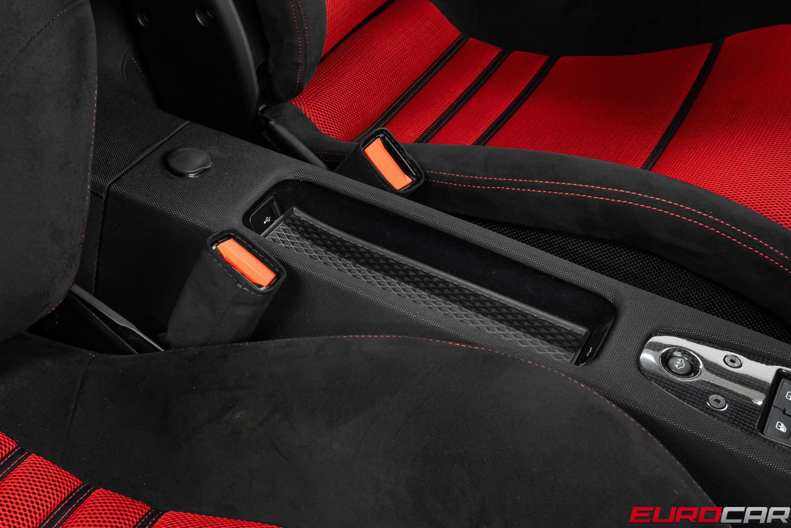Used 2015 Ferrari 458 Speciale Coupe RWD image 41