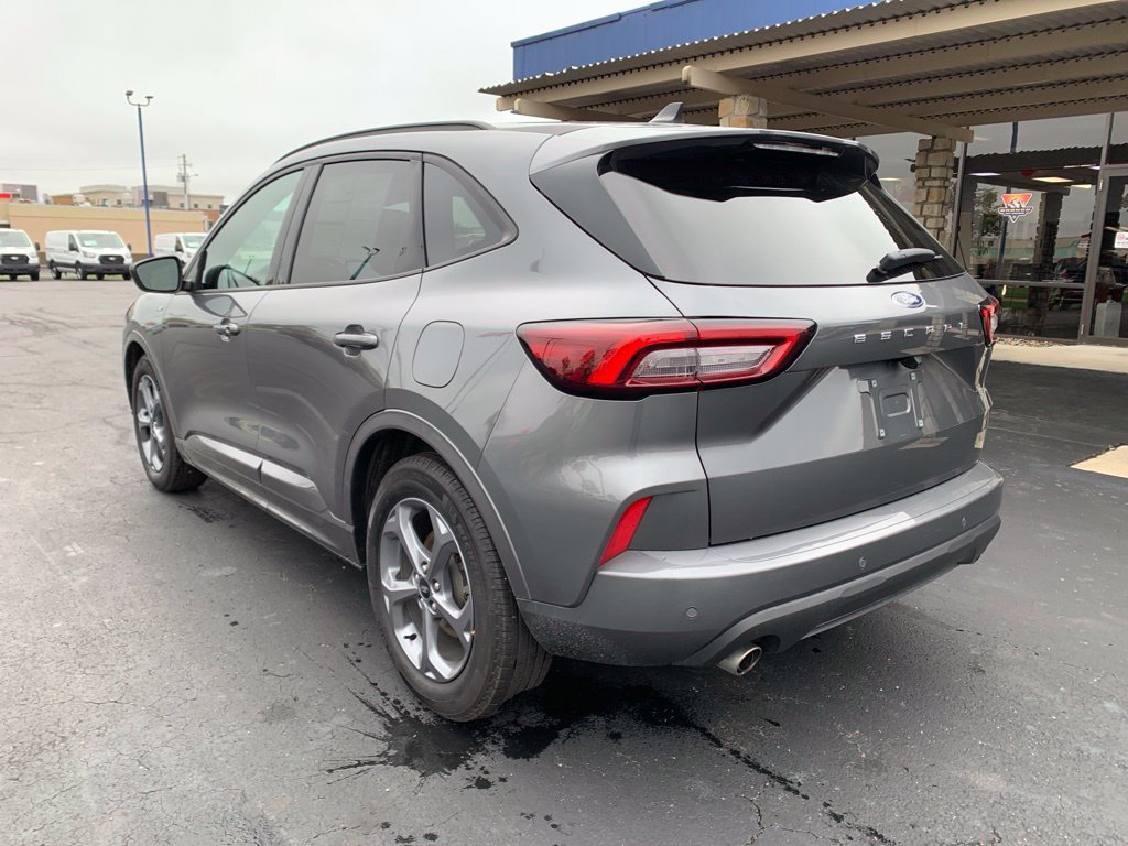 Certified 2023 Ford Escape ST-Line w/ Tech Pack #1 FWD image 6