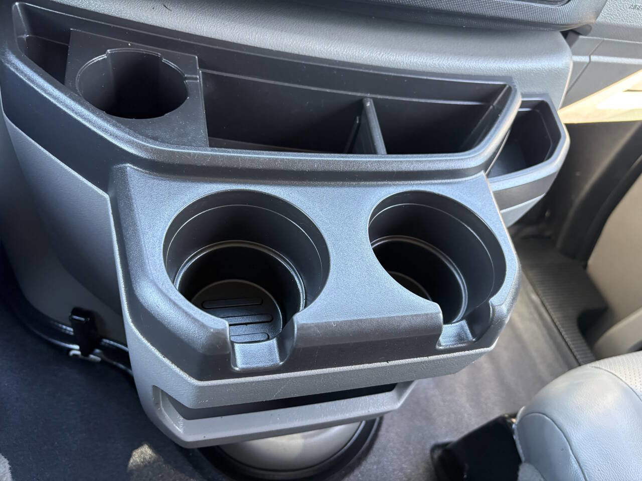 Used 2011 Ford E-250 and Econoline 250 Extended w/ PWR Group image 20