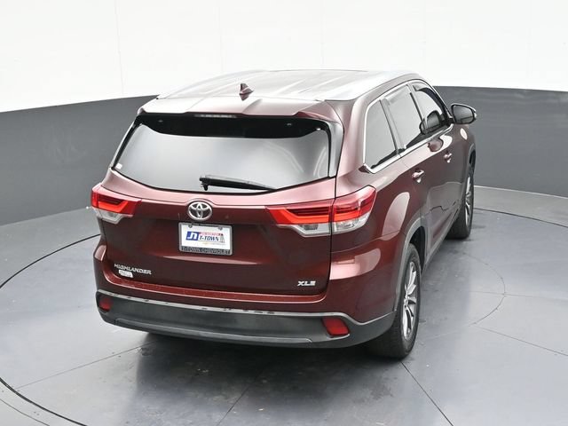 Used 2019 Toyota Highlander XLE FWD image 61