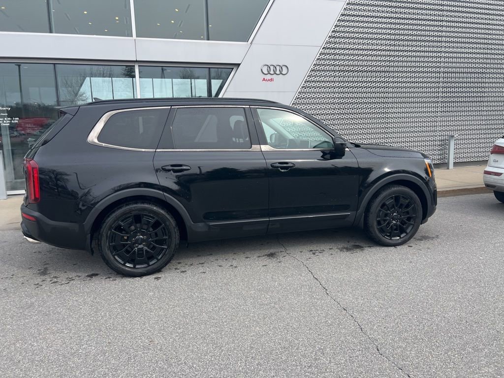 Used 2021 Kia Telluride EX w/ EX Premium Package image 16