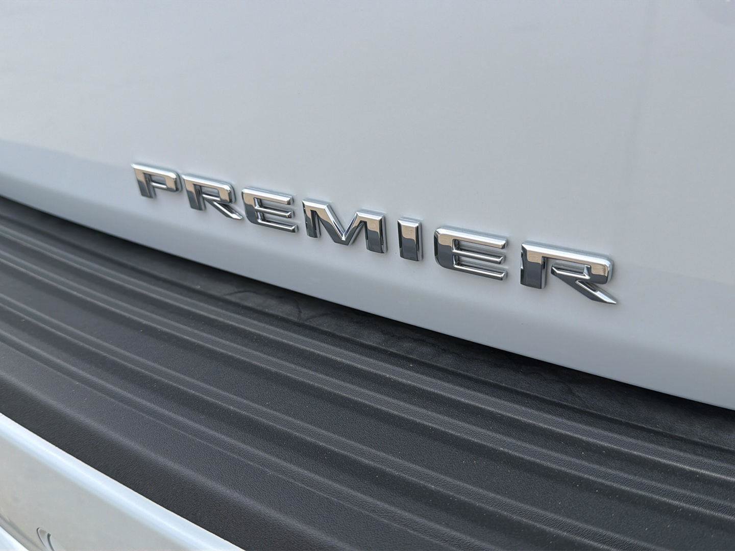 New 2026 Chevrolet Tahoe Premier w/ Sun And Tow Package AWD/4WD image 39