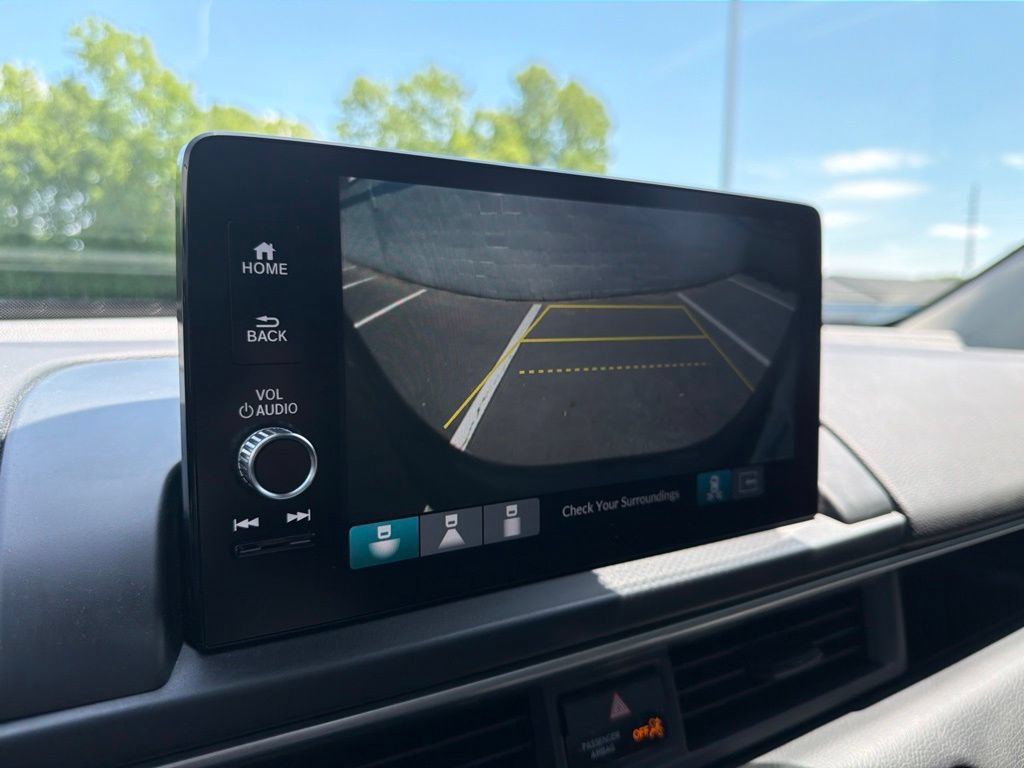 Certified 2025 Honda Pilot Touring image 30
