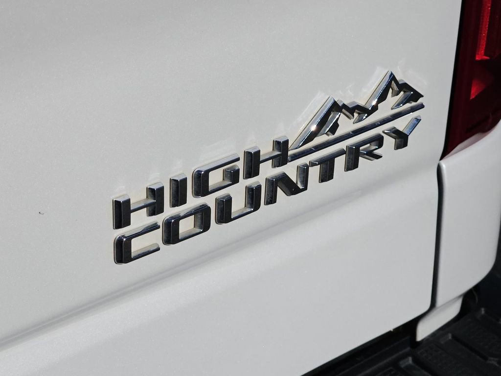 Certified 2020 Chevrolet Silverado 1500 High Country w/ Technology Package image 8
