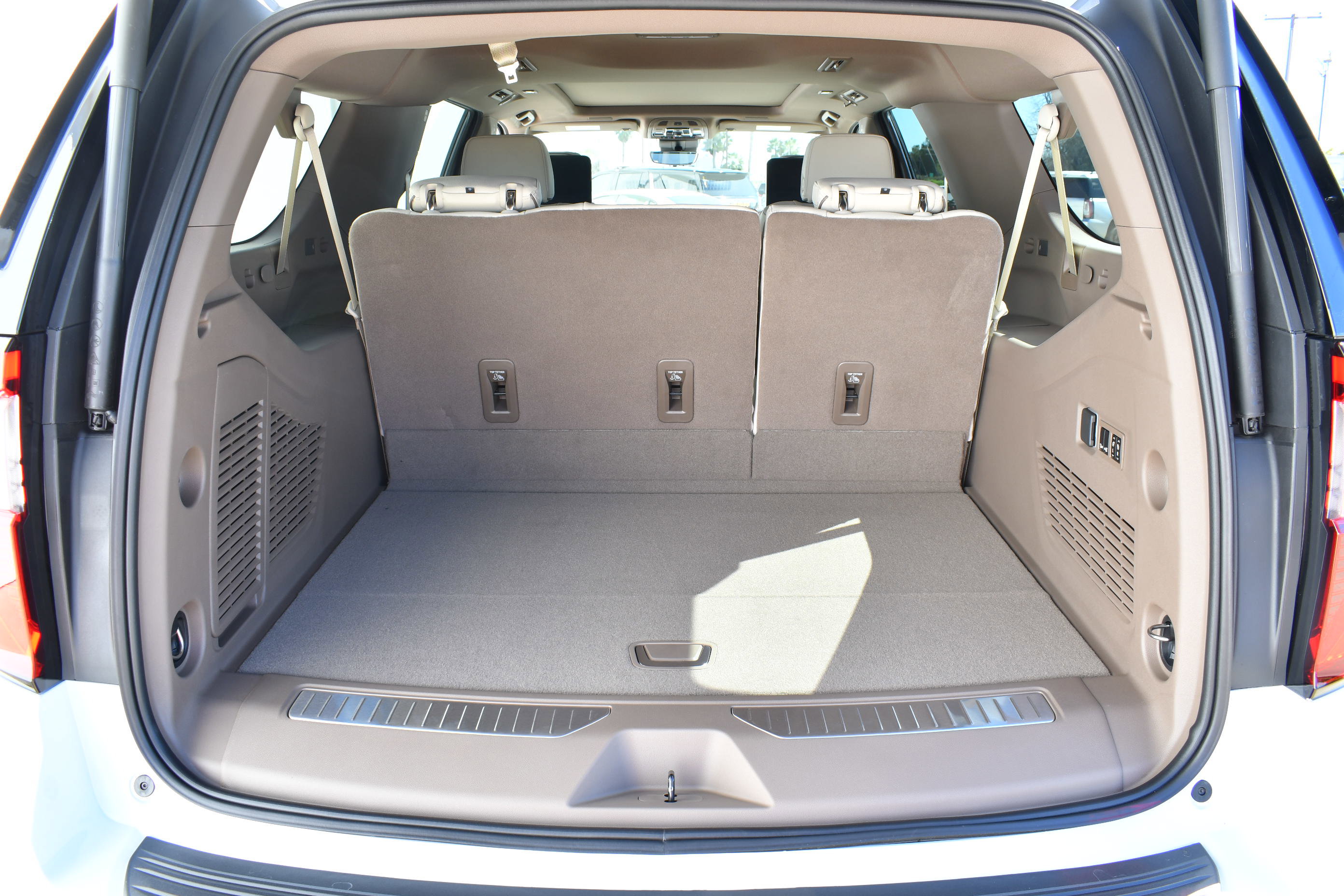 New 2026 GMC Yukon XL Denali w/ Denali Reserve Package image 10