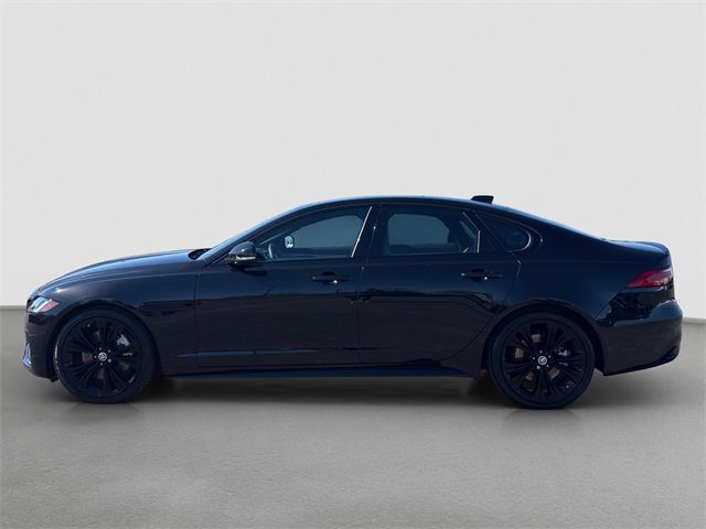 Used 2024 Jaguar XF R-Dynamic SE image 3