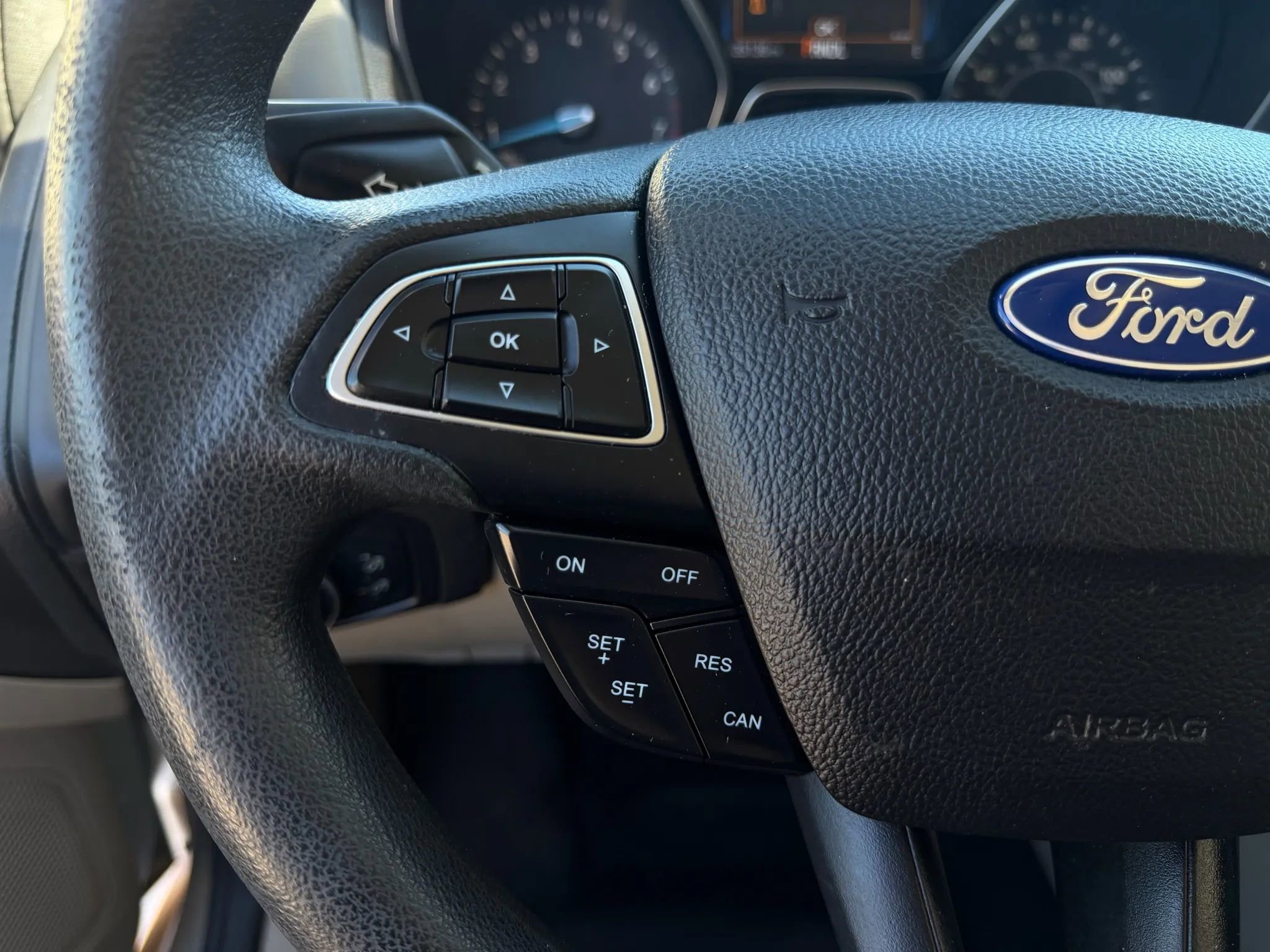 Used 2018 Ford Focus SE FWD image 16