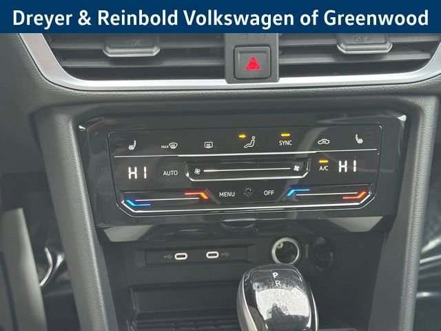 New 2026 Volkswagen Taos SE image 20