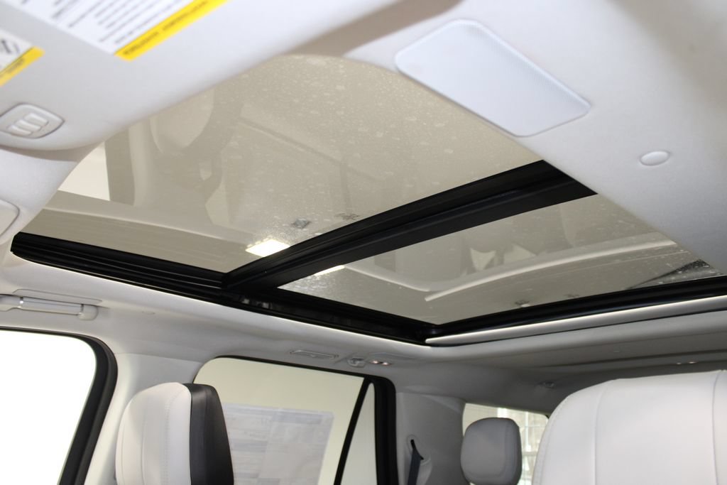 New 2026 Lincoln Navigator Reserve AWD/4WD image 57