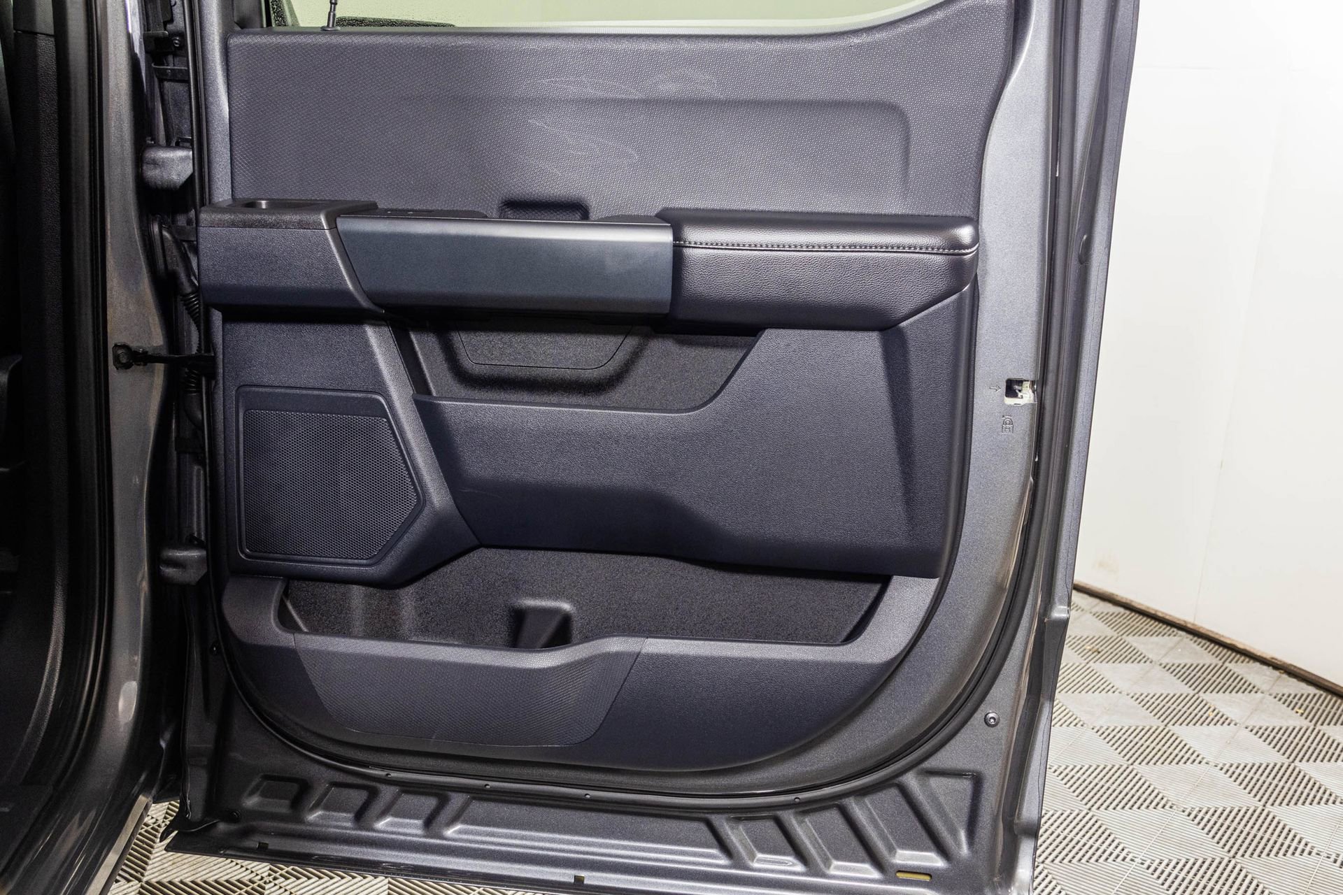 Used 2024 Ford F150 STX image 42