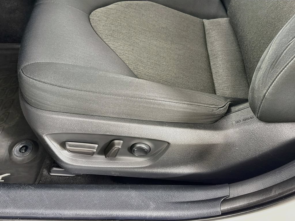 Certified 2020 Toyota Camry LE FWD image 21