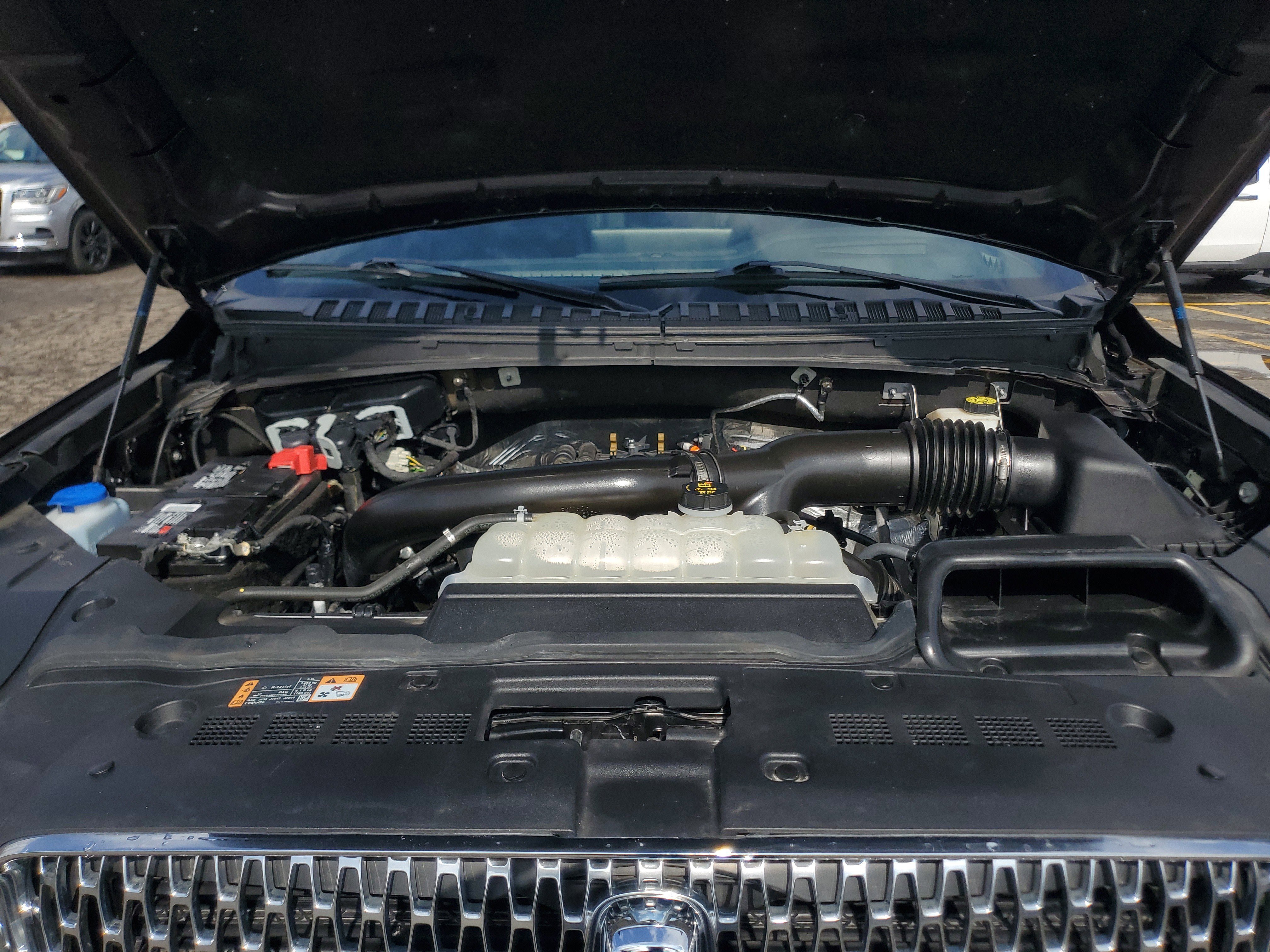 Certified 2023 Lincoln Navigator Reserve AWD/4WD image 8