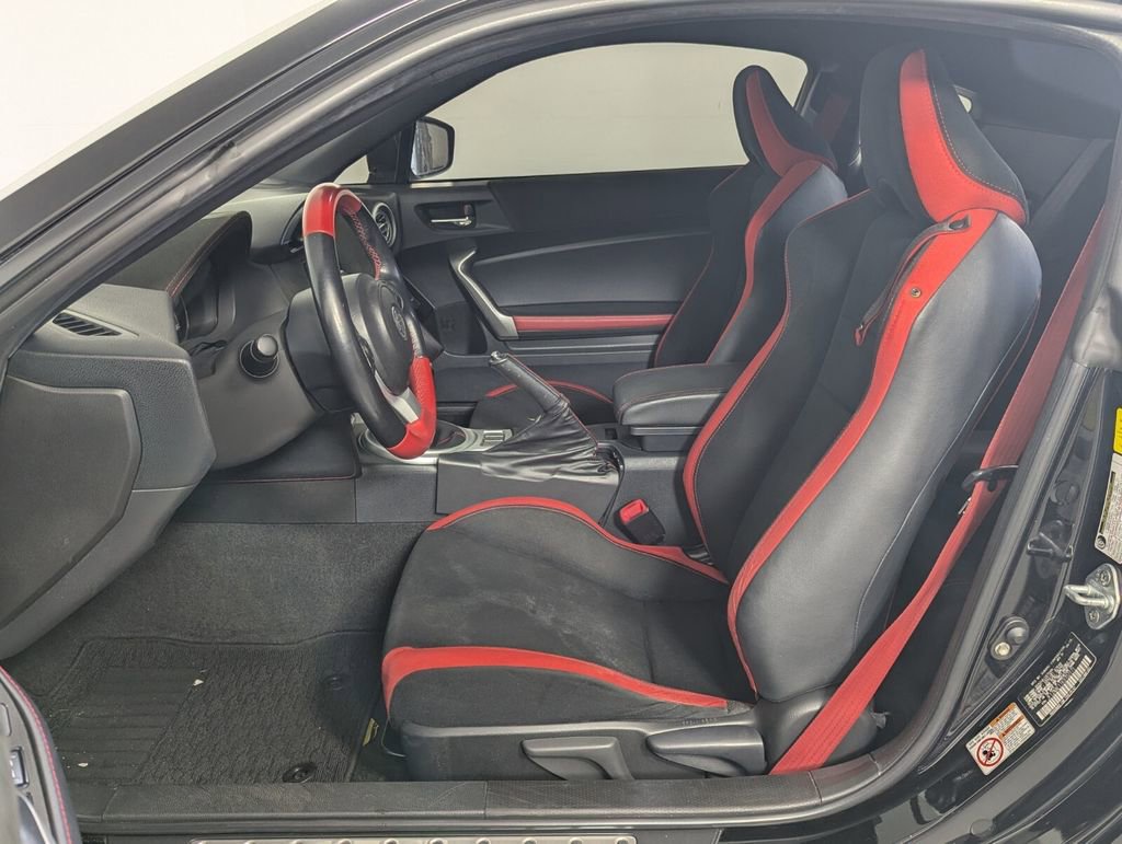 Used 2019 Toyota 86 TRD SE RWD image 14