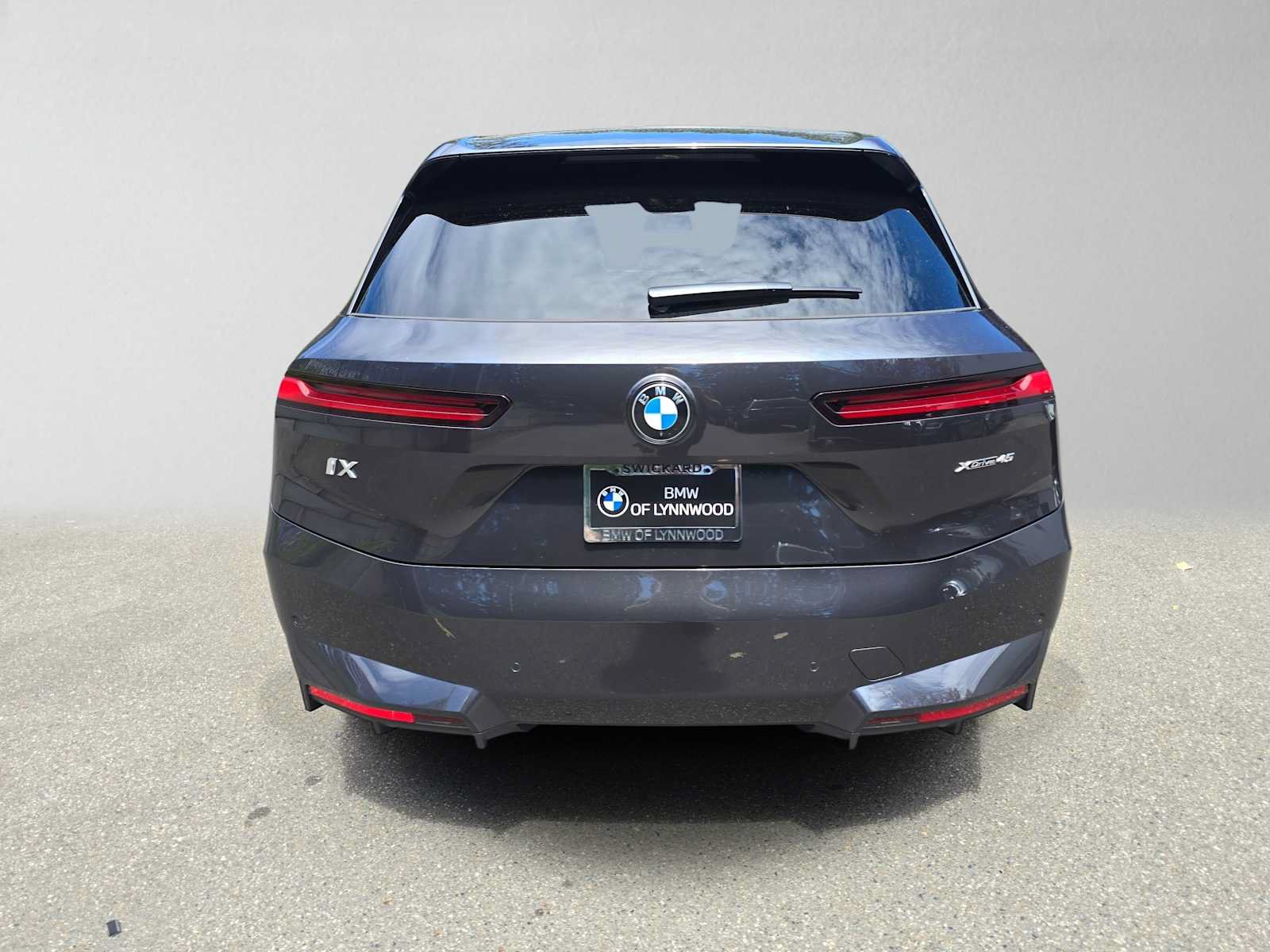 Used 2026 BMW iX xDrive45 AWD/4WD image 4