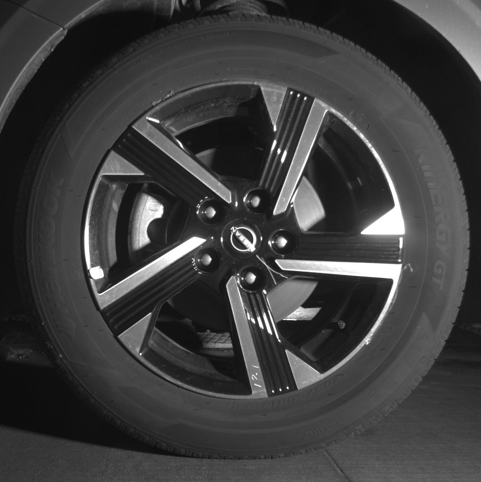 Used 2025 Nissan Sentra SV FWD image 12