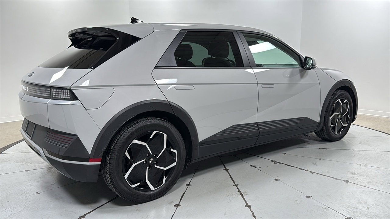 Used 2022 Hyundai Ioniq 5 SEL w/ Cargo Package image 5
