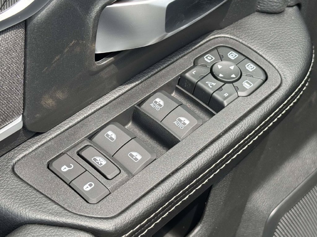 New 2026 RAM 2500 Big Horn AWD/4WD image 27