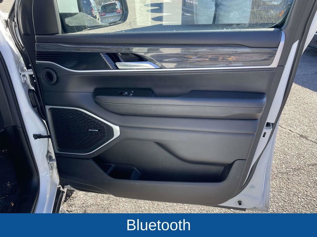 Used 2022 Jeep Wagoneer Series III image 16