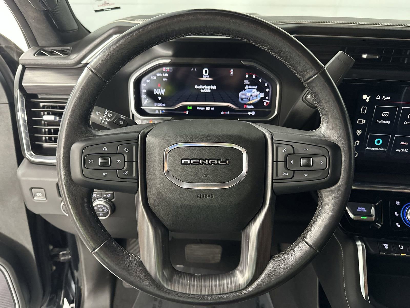 Used 2024 GMC Sierra 2500 Denali Ultimate image 18