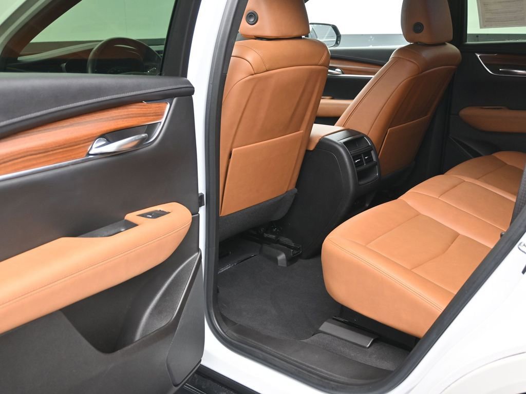 Used 2022 Cadillac XT5 Premium Luxury image 15