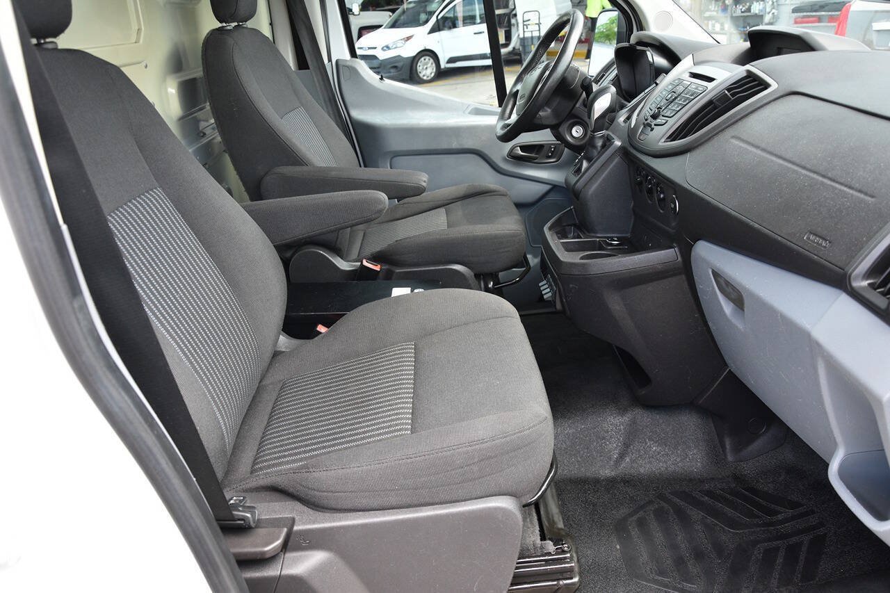 Used 2015 Ford Transit 250 130 Low Roof RWD image 10